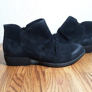 Born Surede Booties in Black